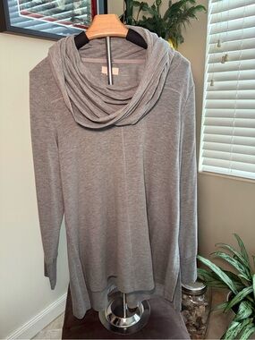 Cupio Gray Cowl Neck Long Sleeve Shirt